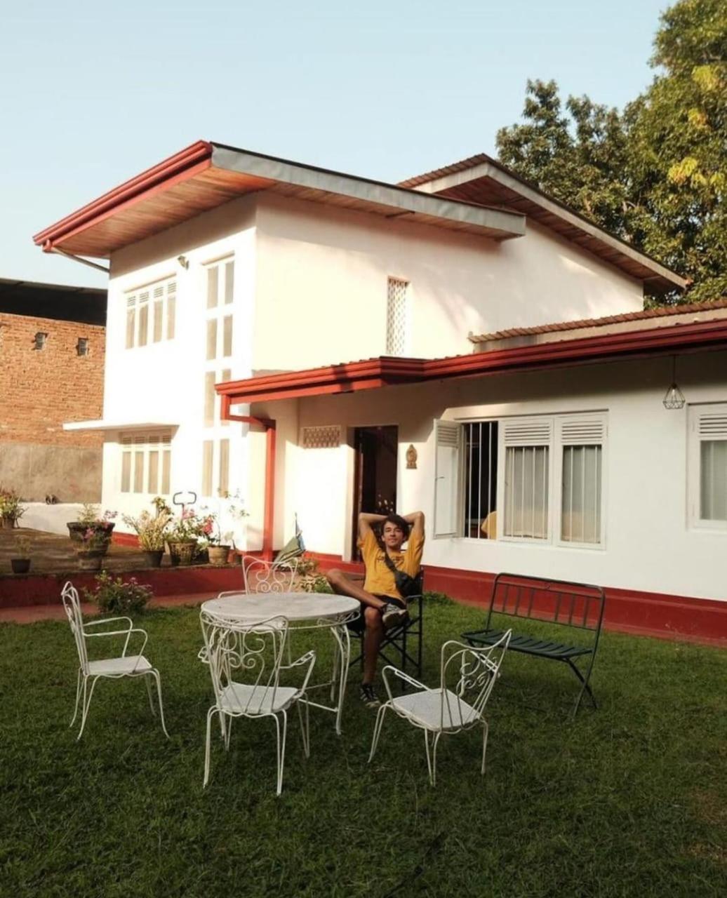 No 06 Veediya Bandara Lane Bahirawakanda Kandy Exterior foto